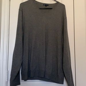 Gap Men’s V-Neck Sweater